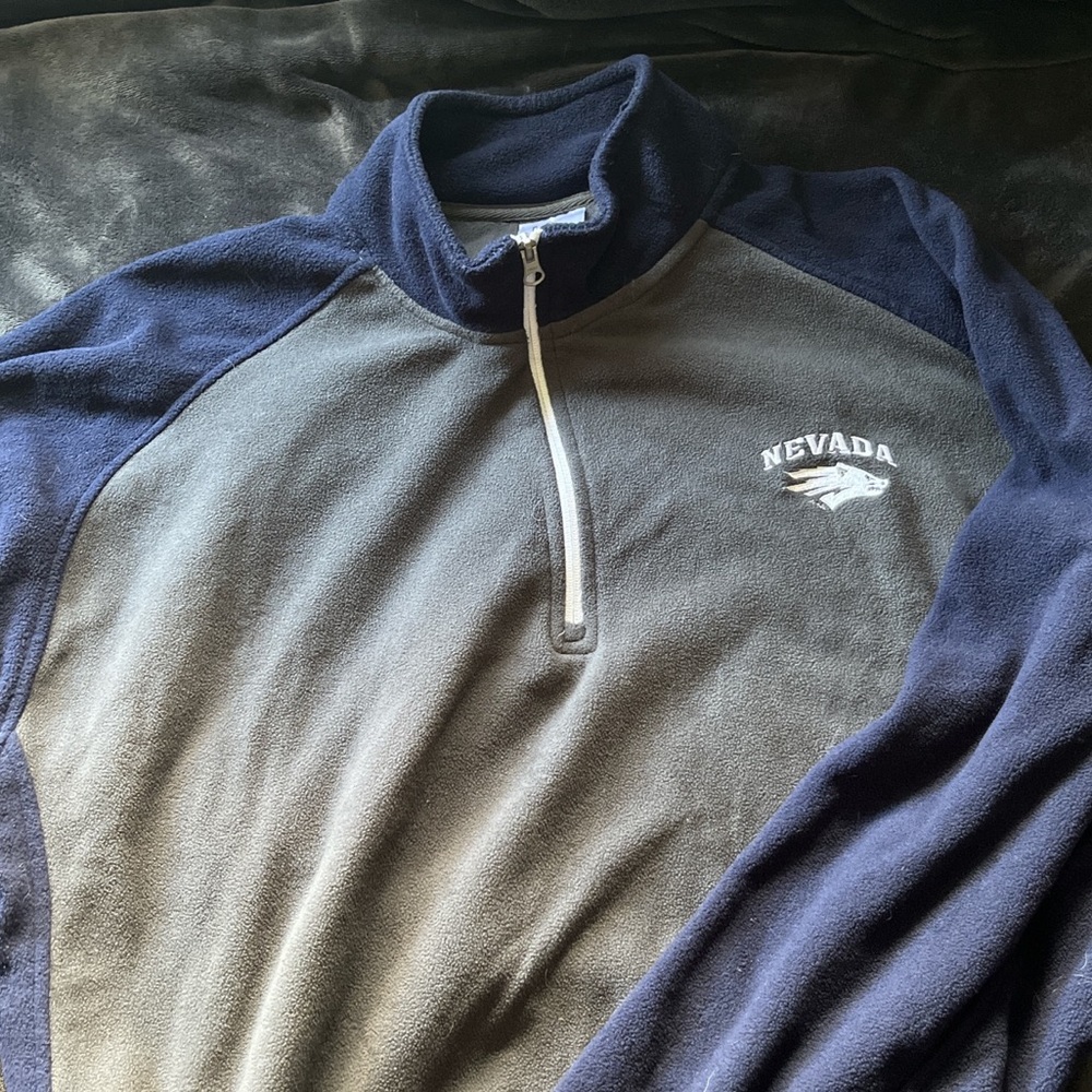 Early 2000’s University of Nevada Quarter-Zip Fleece Sweatshirt